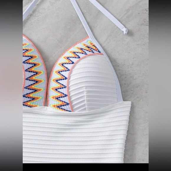 πΈ One piece tribal theme, textured, bathing suit - Picture 3 of 9